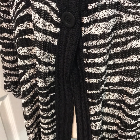 Lightweight Zebra Striped Cardigan - Picture 3 of 6